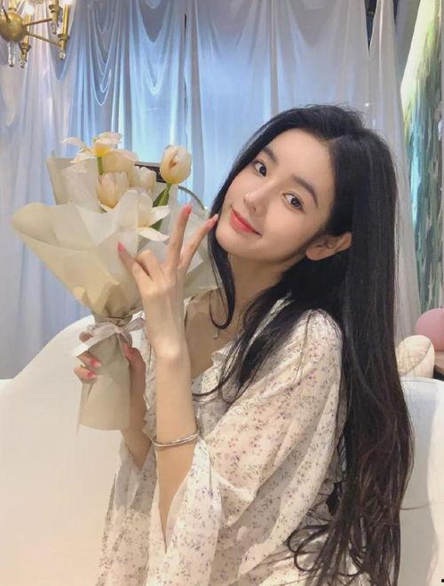 小怡爆料吃瓜,娱乐圈最新吃瓜大揭秘！