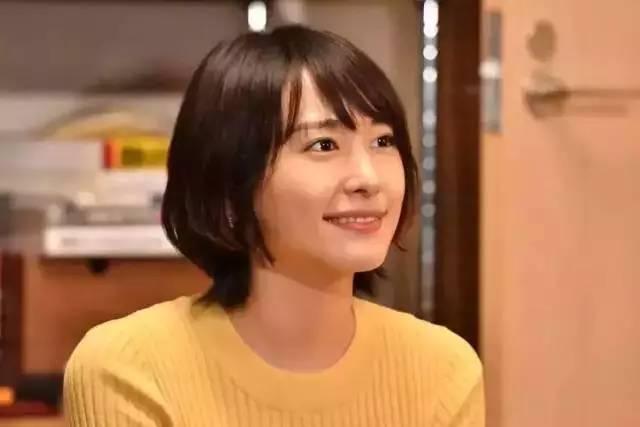 吃瓜群众短发美女视频,时尚魅力与趣味瞬间